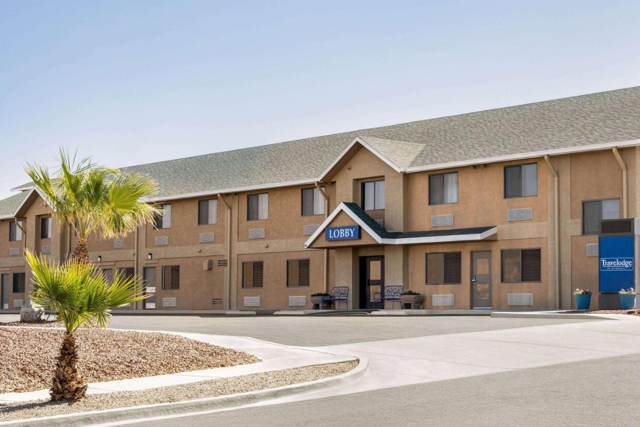 Travelodge By Wyndham Yuma Exterior photo