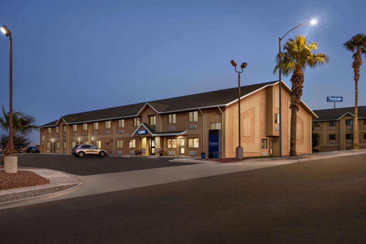 Travelodge By Wyndham Yuma Exterior photo